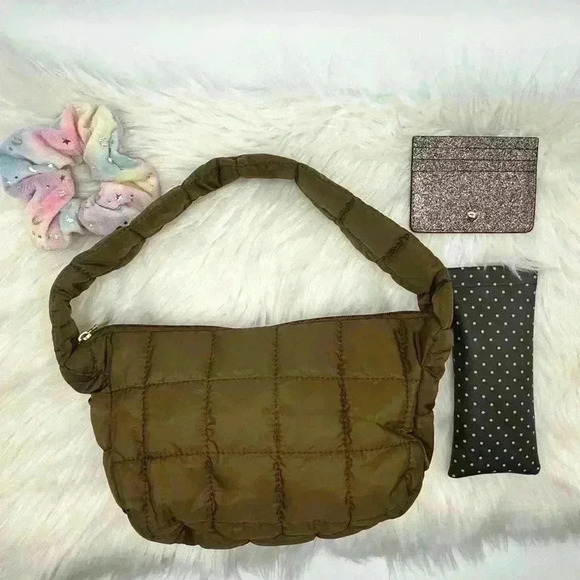 Woman’s Cloud Feel Puffer Quilted Shoulder Bag in Brown - Picture 7 of 7